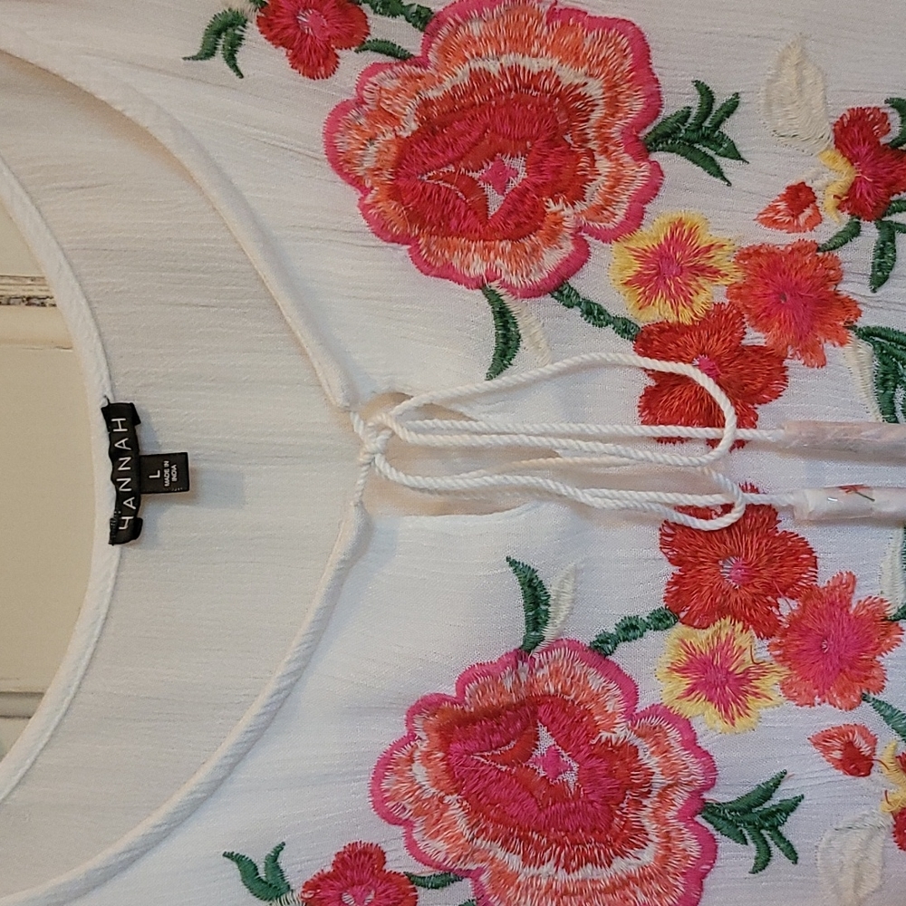 Floral embroidery top
